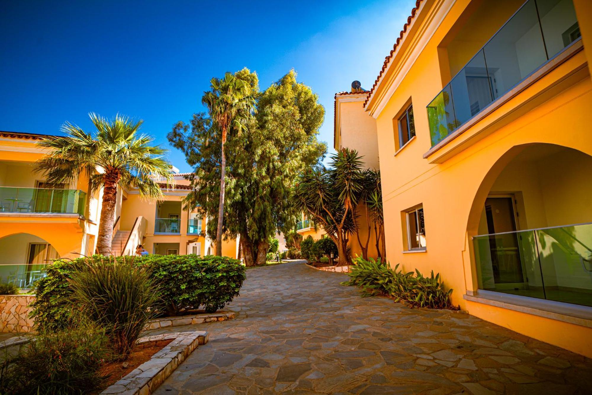 Malama Beach Holiday Village Protaras Exterior foto